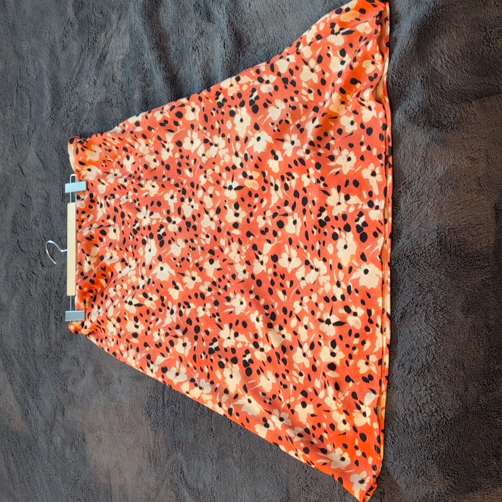 Nine Savannae Miller| Orange Floral Petal Shower Patterned Women's Skirt